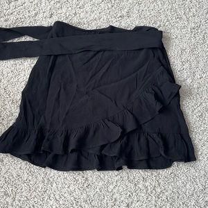 🆕 NWT Express black rayon wrap mini skirt womens size 2